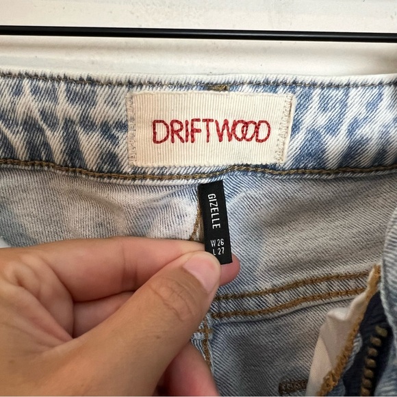 DRIFTWOOD- Gizelle Geometric Embroidered Distressed Light Wash Denim Jeans - Picture 9 of 10